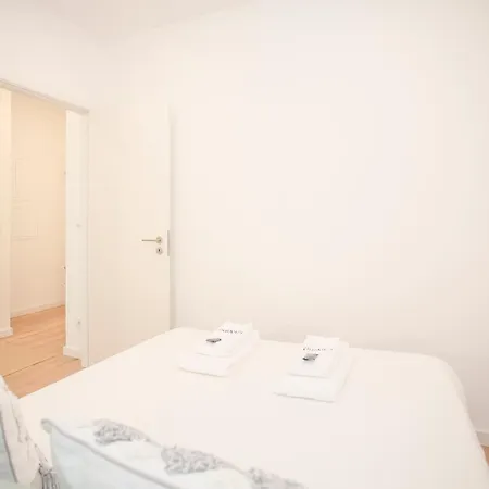 Liiiving In - Urban Art Apartment Porto