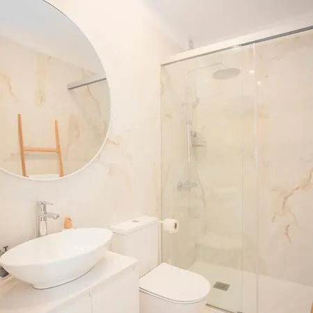 Liiiving In - Urban Art Appartement