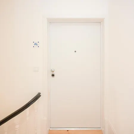 Liiiving In - Urban Art Appartement Oporto